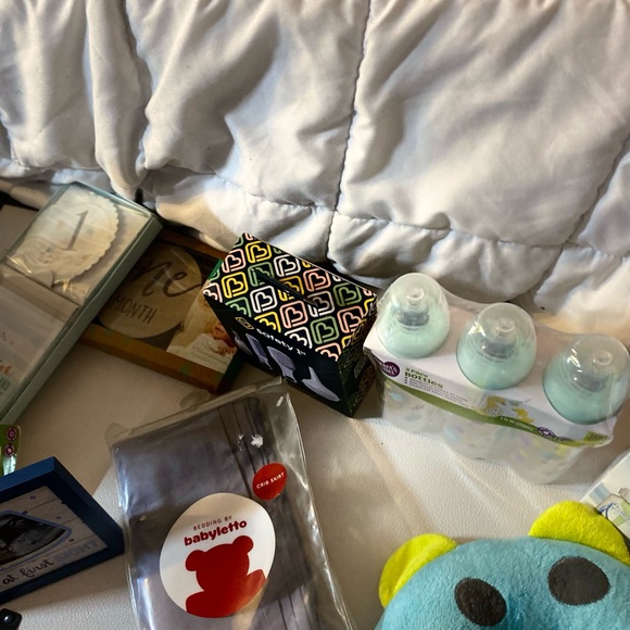 Nike Black and White Infant Onesie - Picture 13 of 16